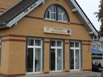 Foto: Alter Bahnhof Nievenheim